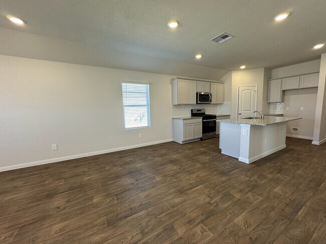 Photo - 1305 Middleton Grv