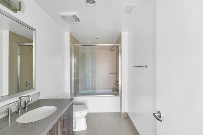 Photo - 11900 Courtleigh Dr