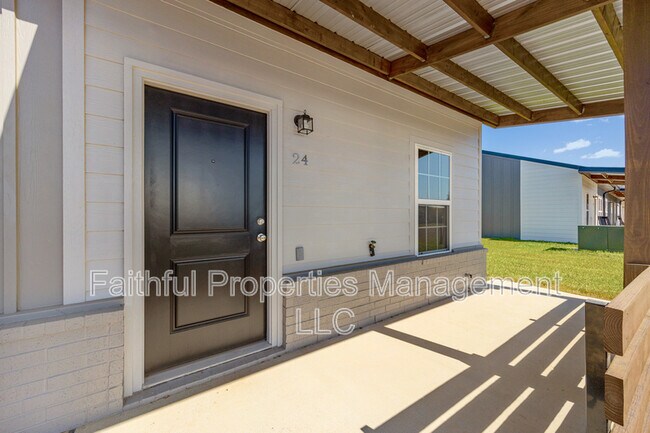 Photo - 21579 County Rd 2138
