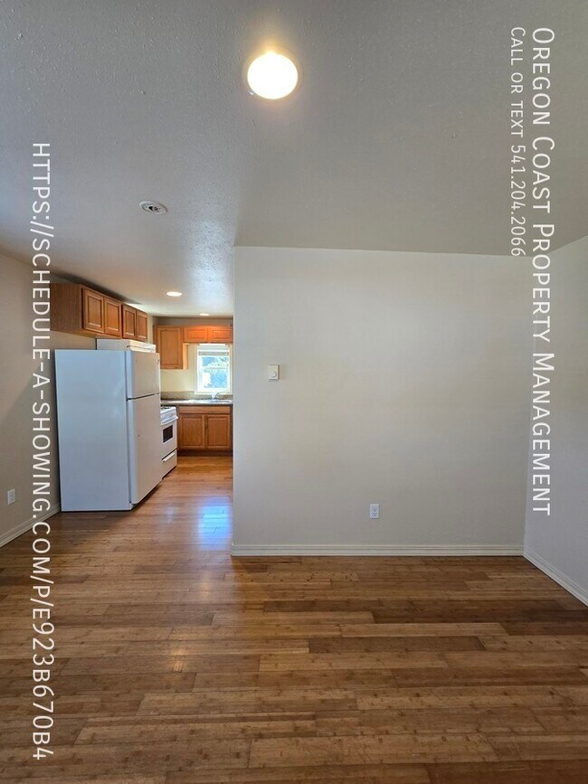 Photo - 3415 US-101 Unit 9