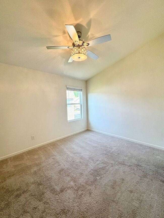 Photo - Lovely end-unit townhome!