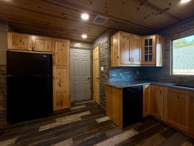 Photo - 6419 E Claytonia St