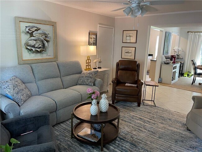 Photo - 800 Mallery St Unit C-27