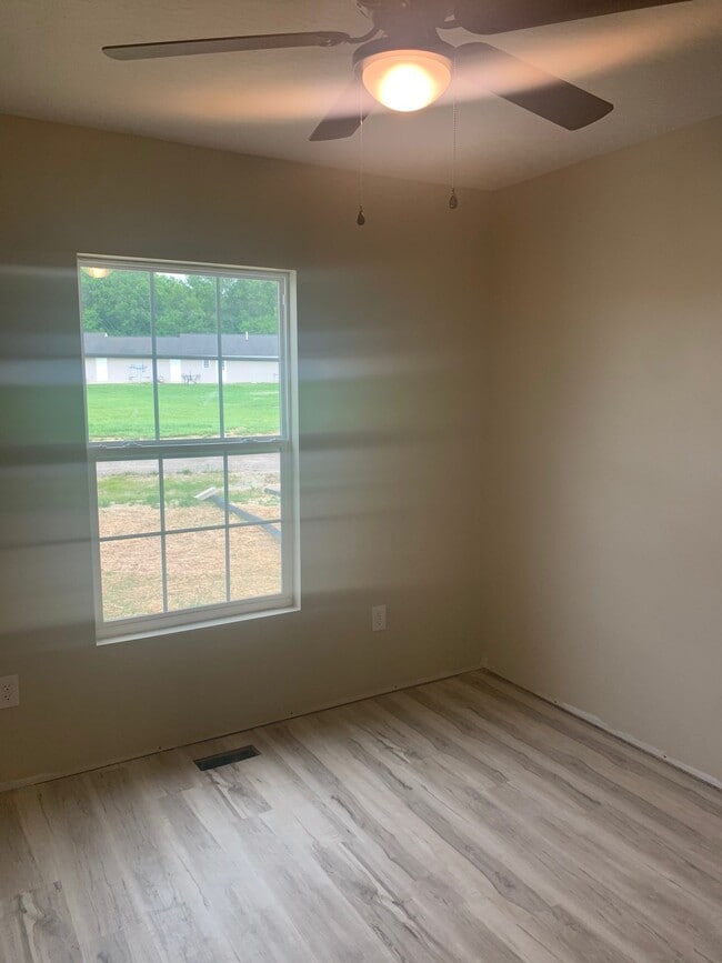 Photo - 91 Gullion Ln