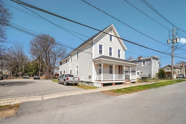 Photo - 3 Waterbury St Unit 2