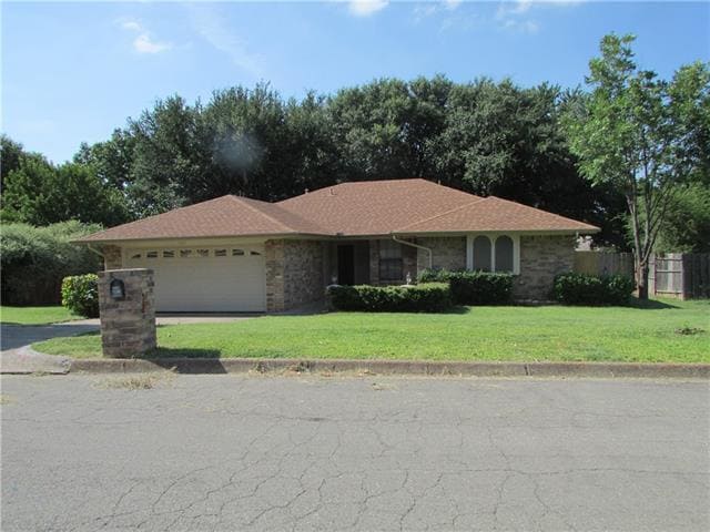 Building Photo - 6820 Stillmeadows Cir N