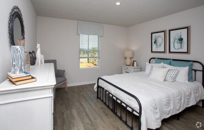Lismore-3BR,2BA-1568SF