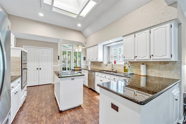 Photo - 5403 Linden Ct