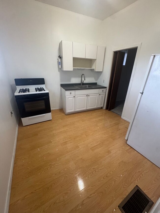 Photo - 201 2nd St Unit #1