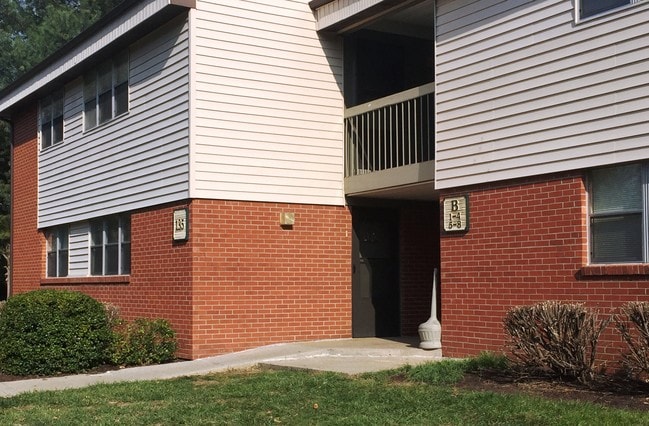 Photo - Windsor Place Apartments