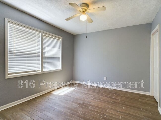 Photo - 2936 Flora Ave Unit 1S