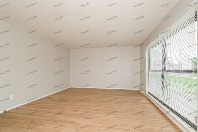 Photo - 822 Lightwood Dr