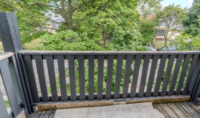 Photo - 908 W Hadley St Unit 908A