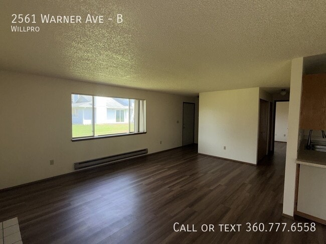 Photo - 2561 Warner Ave Unidad B