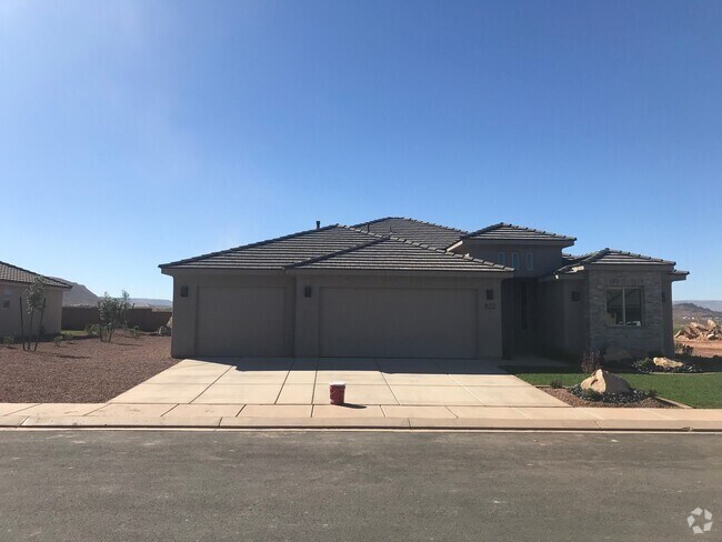 Building Photo - Beautiful Like New 4 bedroom home in Washi...