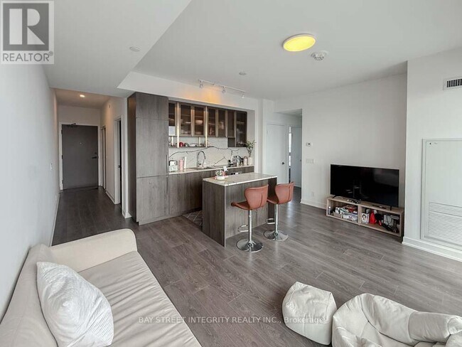 Photo - 15 Holmes Ave Unit 2811