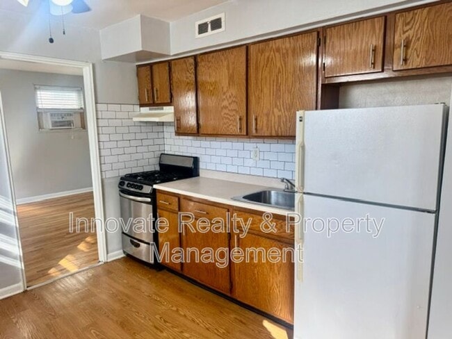 Photo - 9513 Hoff St