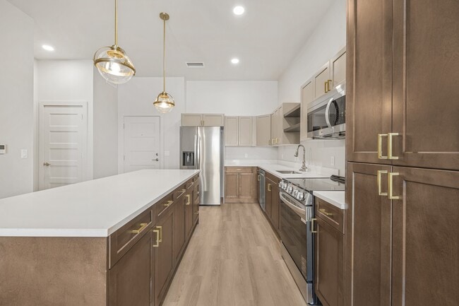 Photo - The Reverie at Taylors Crossing