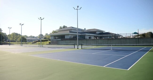 Photo - Riverbend Apartments