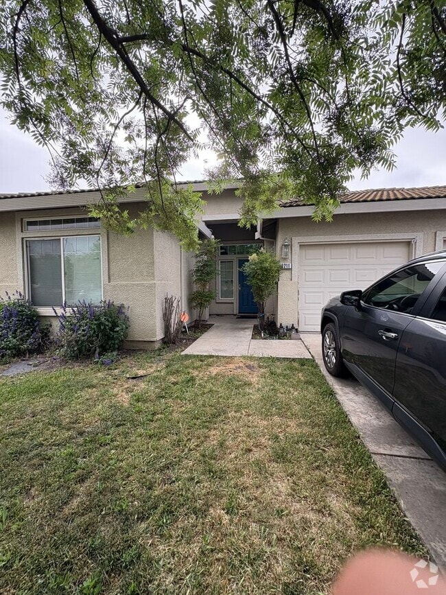 Building Photo - Upscale 1 Story Home in North Stockton