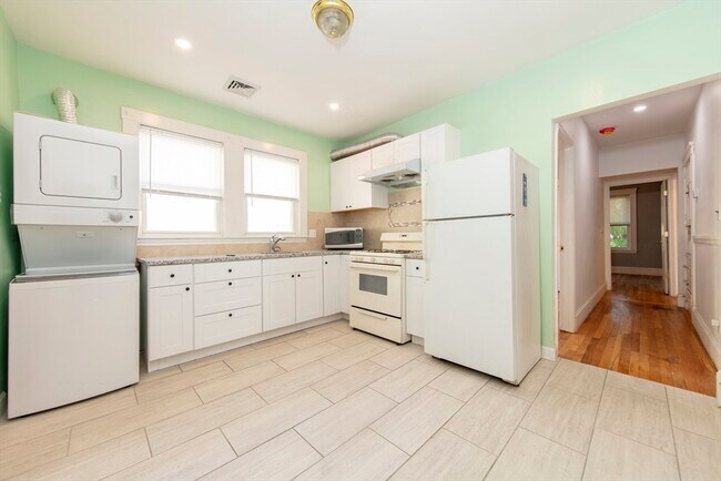 Photo - 20 Priesing St Unit 2