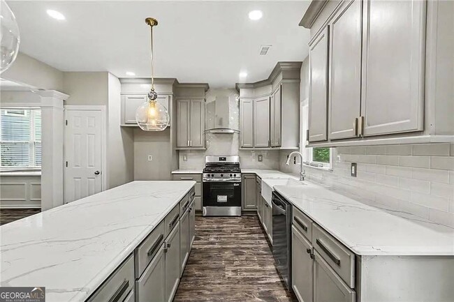 Photo - 5174 Arran Ln