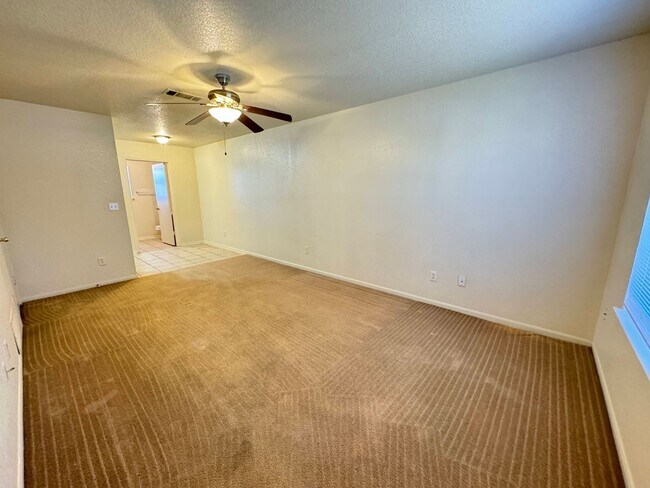 205 Lydia Dr Unit B