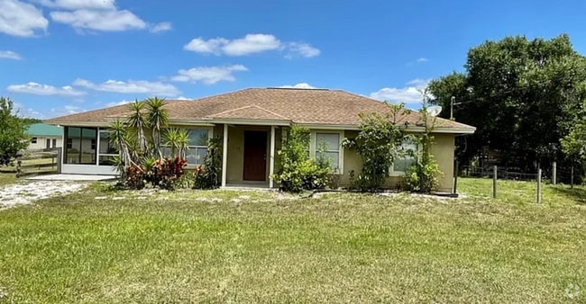 Building Photo - 7273 NW 80th Ct Rental