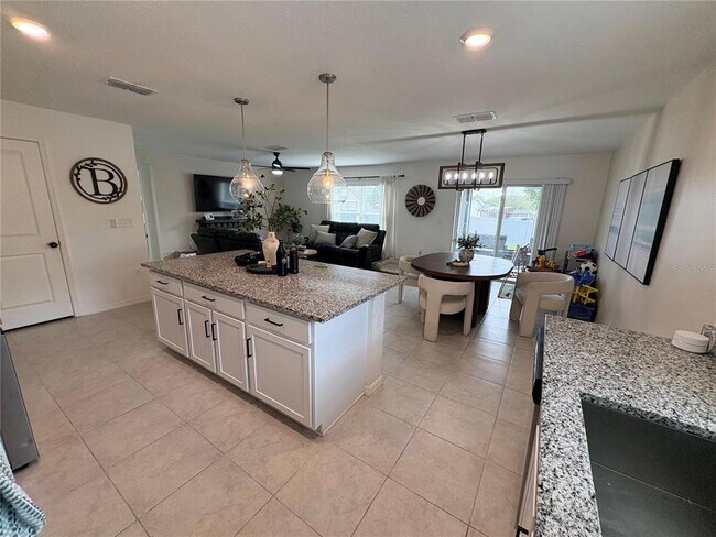 Photo - 433 Summer Grv Ln