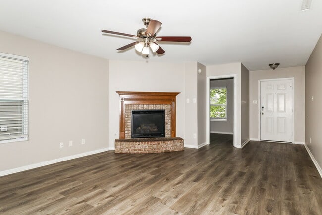 Photo - 8039 Bach Dr
