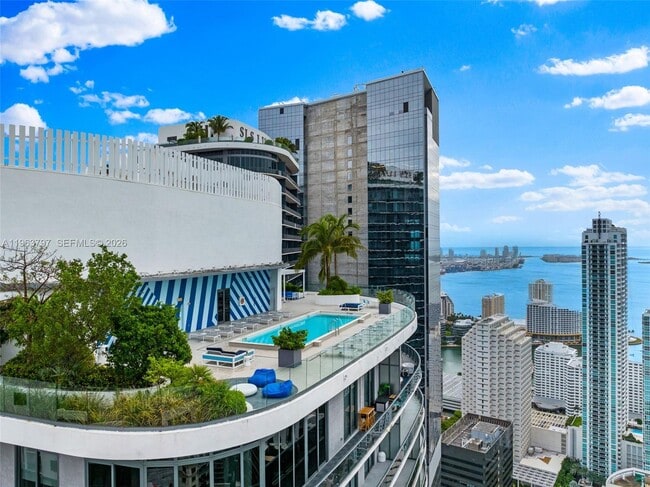 Photo - 45 SW 9th St Unidad 2803