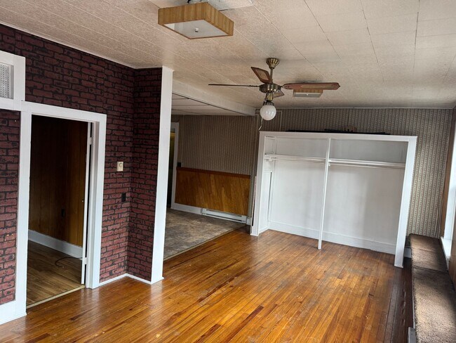 Photo - 501 Main St Unit 1
