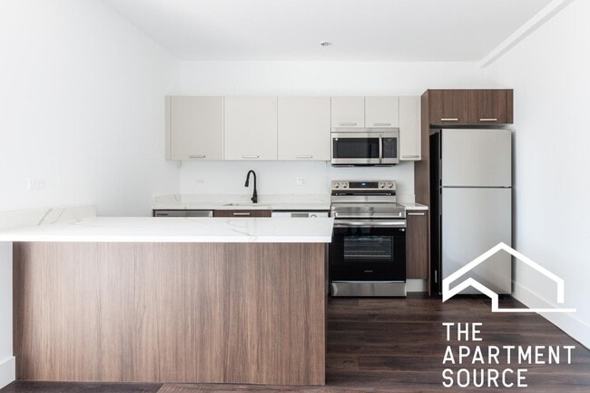 1555 W Hollywood Ave Unit 205