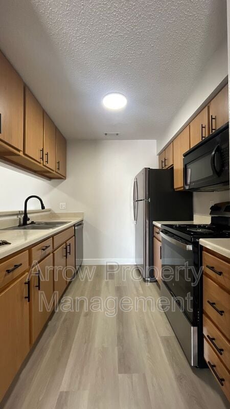 Building Photo - 2340 N 44th St Unit 12 Rental