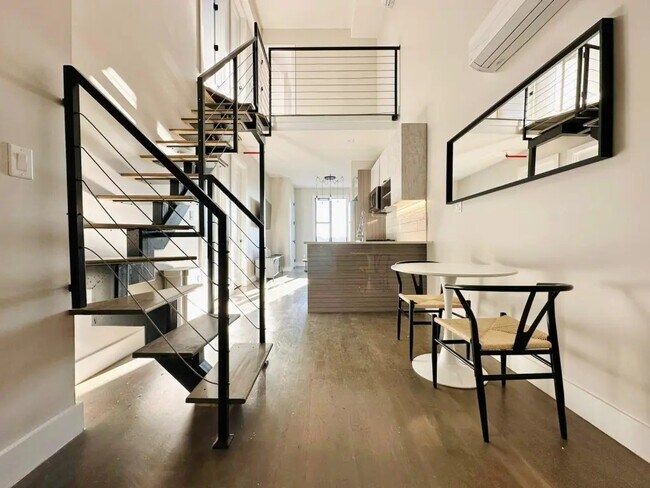 Photo - Furnished room/NOT APARTMENT Unit 3B