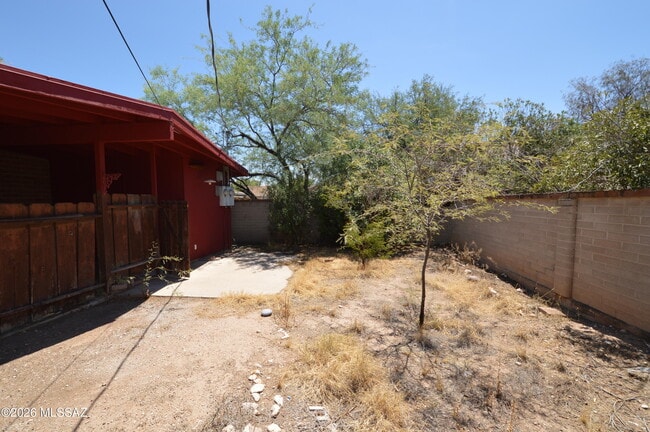 Photo - 3529 E Florence Dr