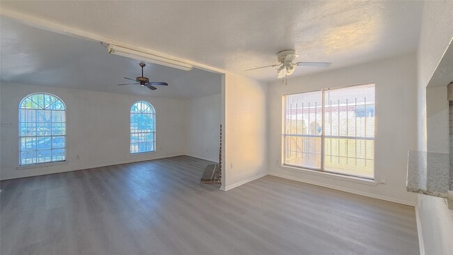 Photo - 9519 Wellsworth Dr