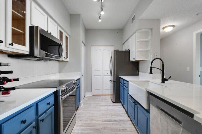 Building Photo - 7302 Myrtlewood Cir W Rental