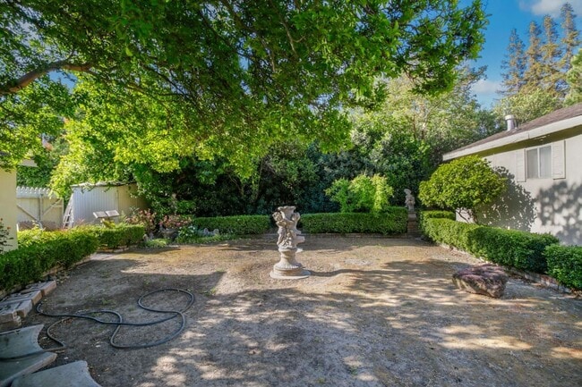 Photo - 214 Pendegast St Unit 214-1/2 Pendegast Street