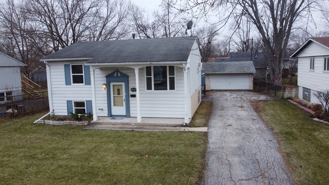 Photo - 30 N Sycamore Ln