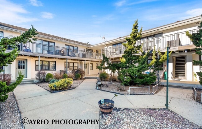 Photo - 65 W Broadway Unidad 1A