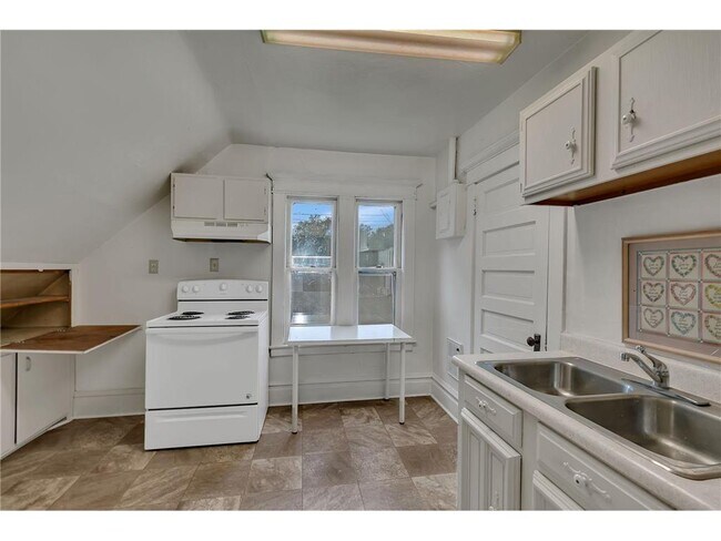 Photo - 801 15th Ave S Unit 2