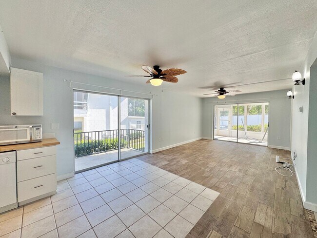 Photo - 1550 11th St NE