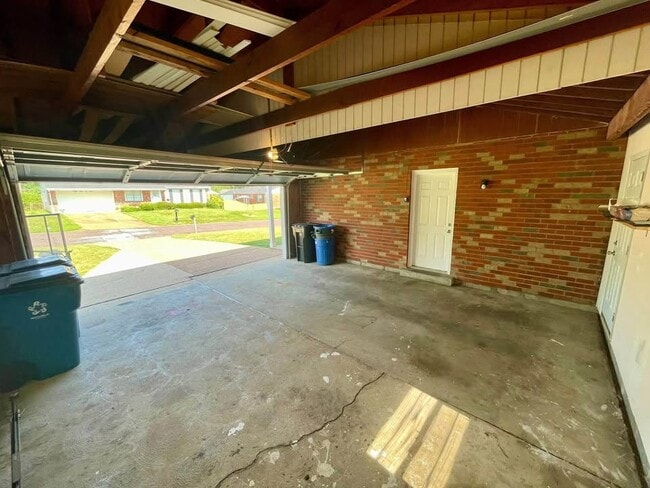 Photo - 5307 Crestside Ln