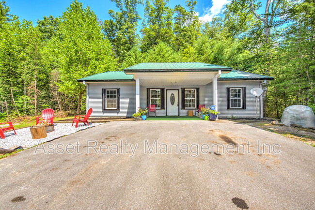 Building Photo - 1320 Old Hag Holw Wy Rental