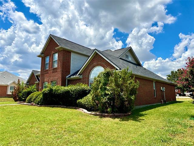Photo - 1805 Country Ct