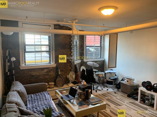 Photo - 1124 Commonwealth Ave