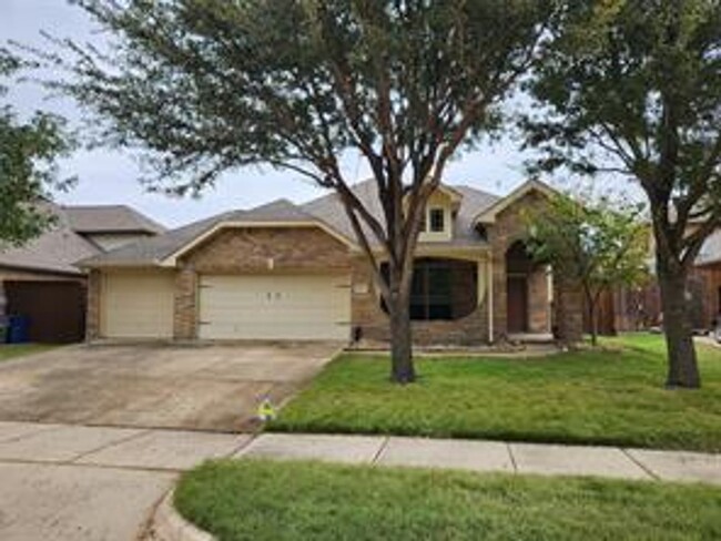 Three Car Garage in Little Elm - Three Car Garage in Little Elm Casa