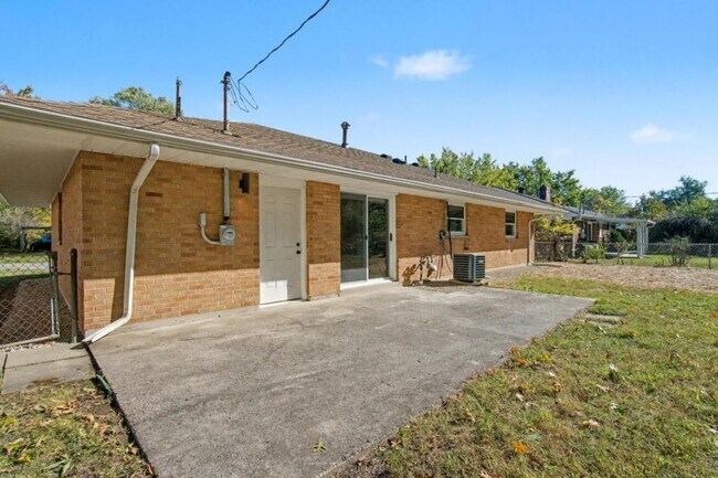 Photo - 83 Brookhaven Dr