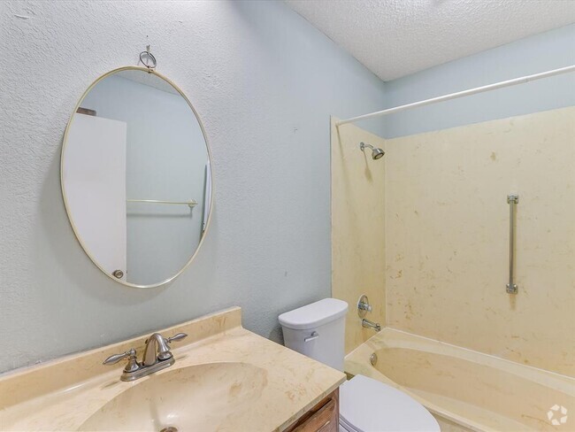 Building Photo - 2217 Onion Creek Pkwy Unit 114 Rental